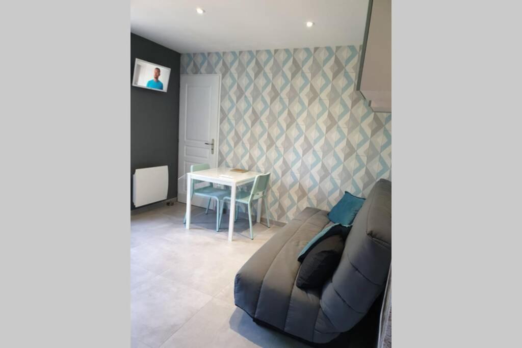Agreable Logement Pour 4 Pers A Deux Pas De Verdun Apartment Haudainville ภายนอก รูปภาพ